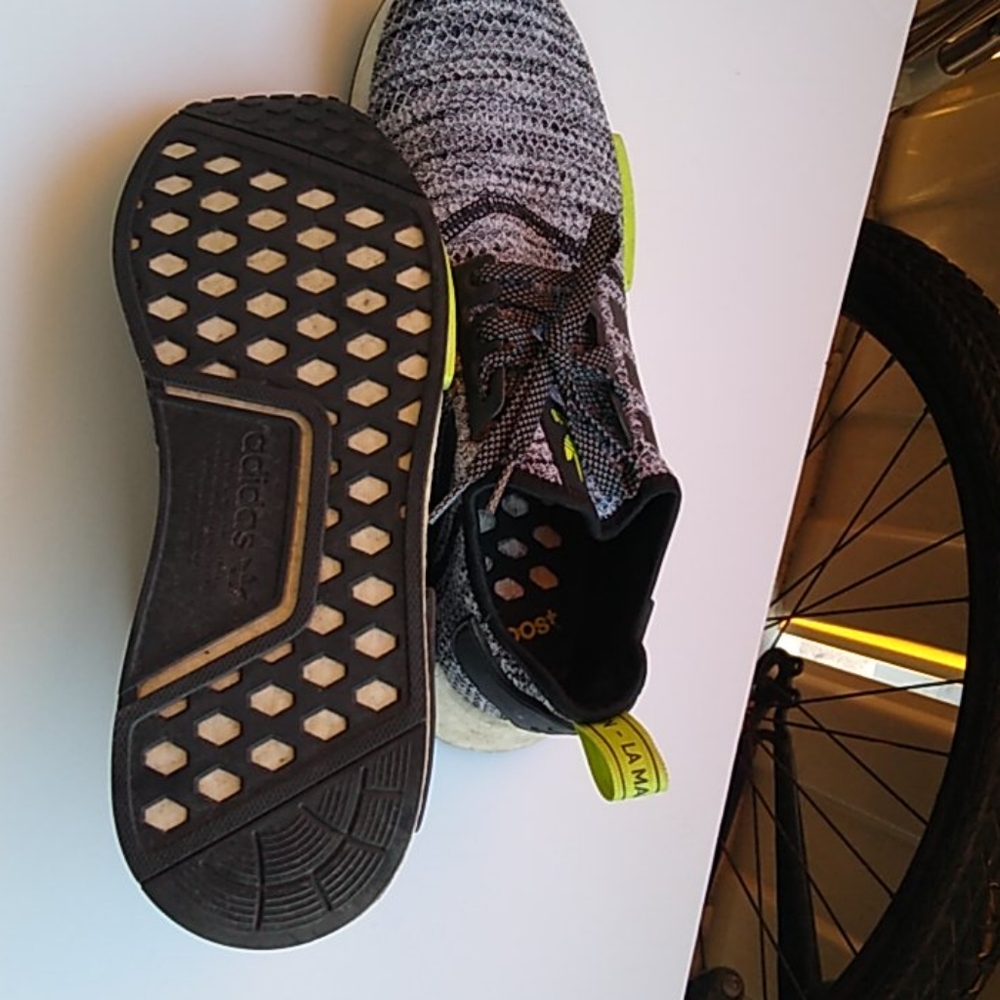 Adidas NMD R1 - Picture 3 of 4